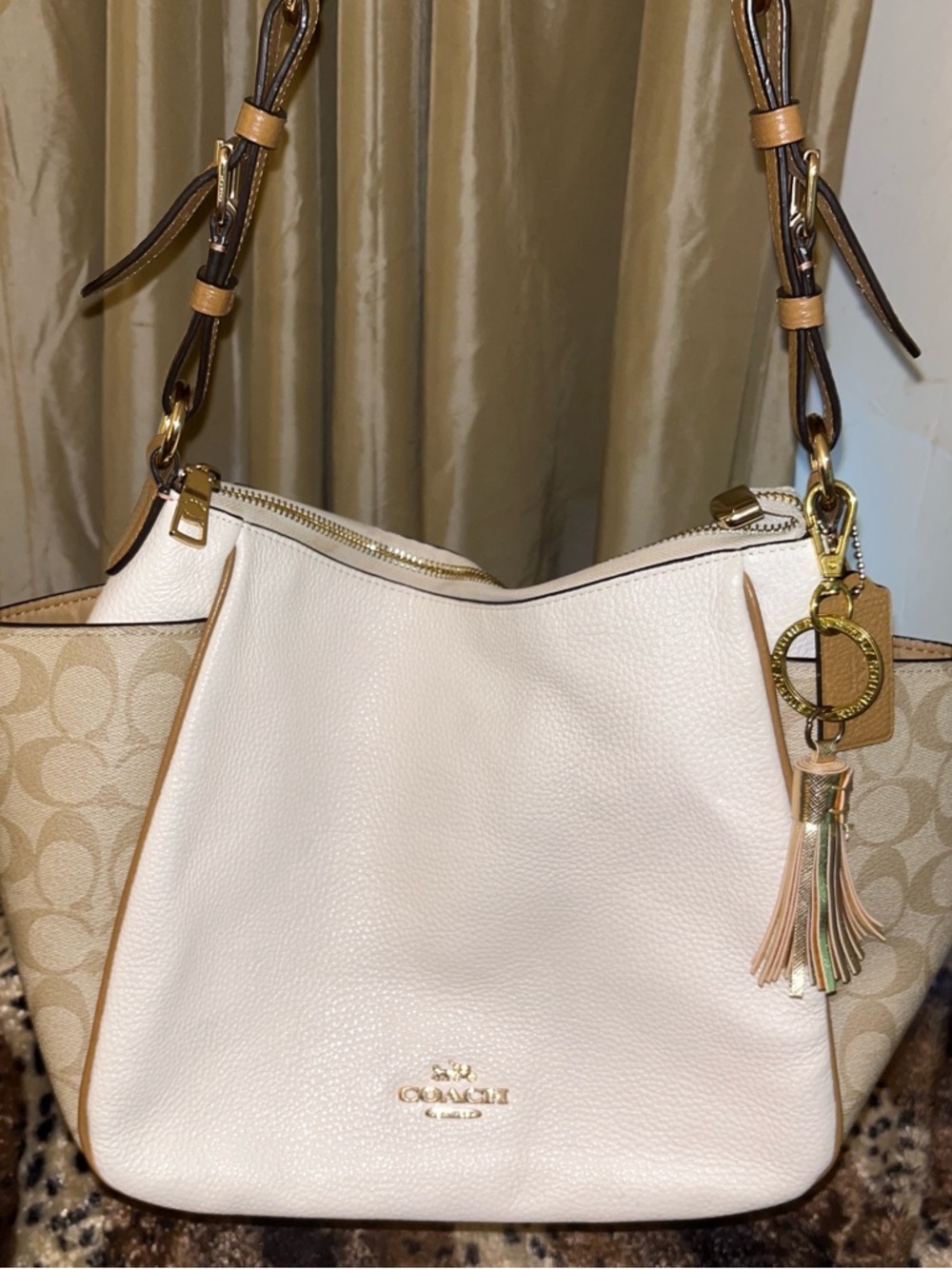 Beautiful Authentic coach rori shoulder bag👜🤎